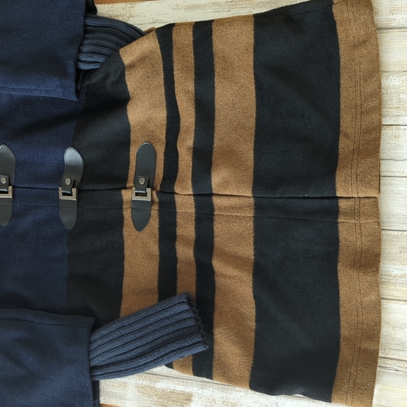 Yest lightweight jacket. - Picture 4 of 9